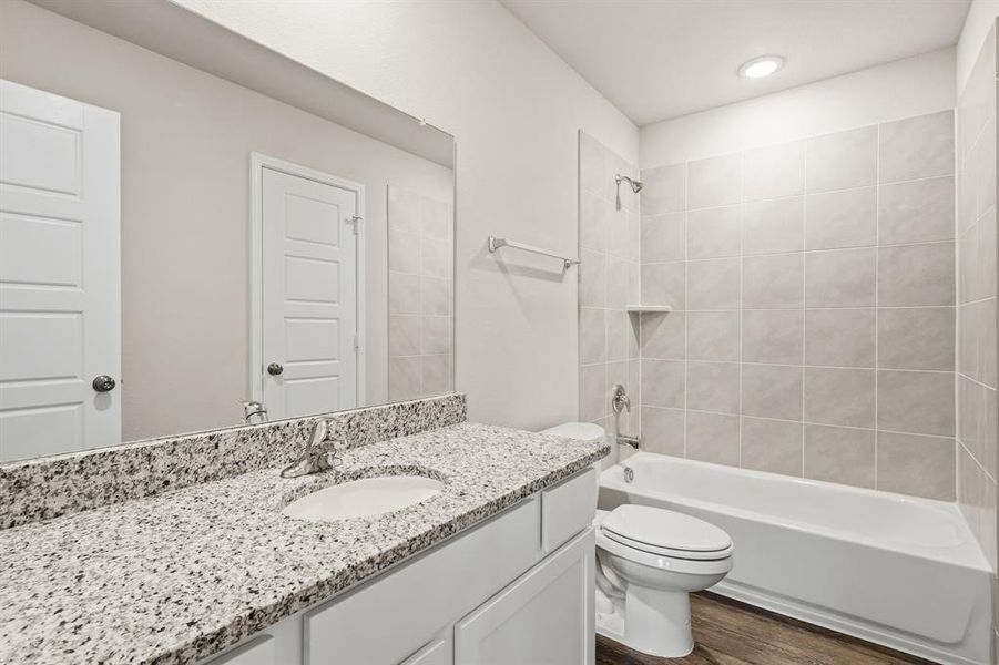 Furnished interior view inside a new home in Deer Creek, Crowley (Image 27).