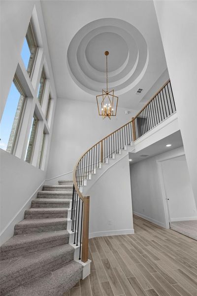 Representative image. Features, selections and colors may vary.