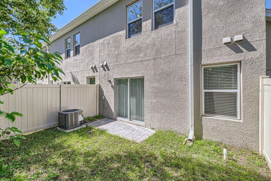 Exterior details and patio area of a home in , Orlando (Image 2).