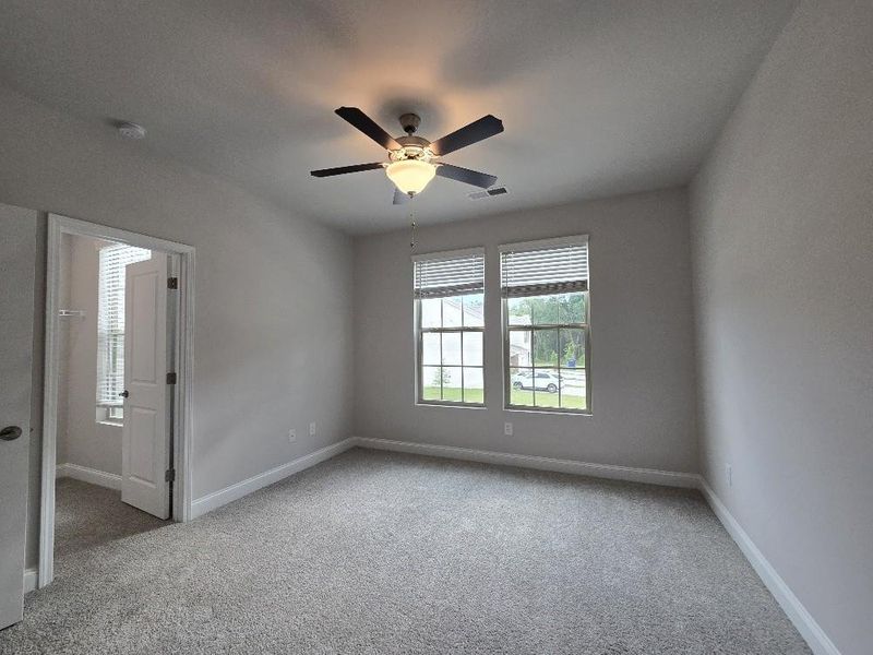 Spacious, unfurnished interior of a new home in Morning Creek Forest, South Fulton (Image 22).
