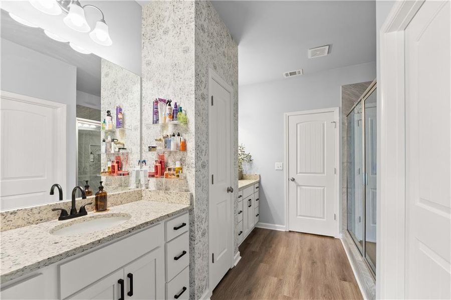 Furnished interior view inside a new home in , Jefferson (Image 17).