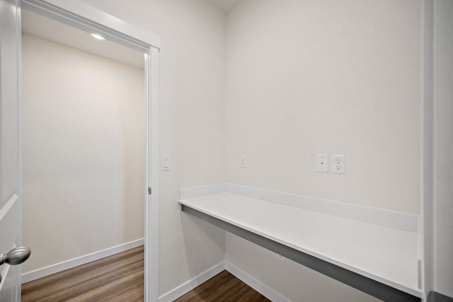 Spacious, unfurnished interior of a new home in Aspen Ranch, Fountain (Image 22).