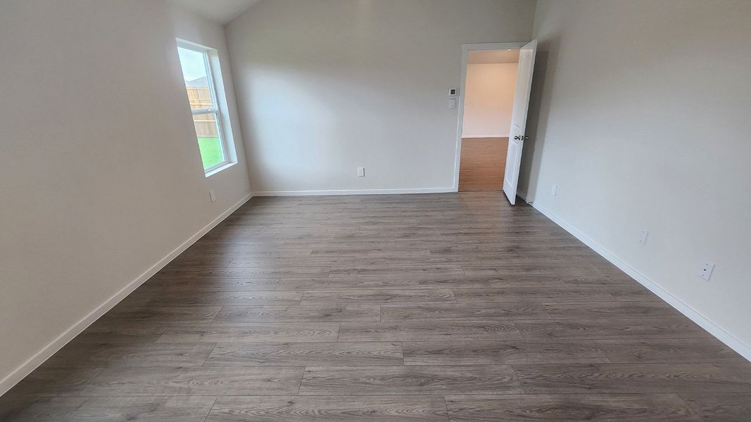 Spacious, unfurnished interior of a new home in Waverly Estates, Josephine (Image 6).
