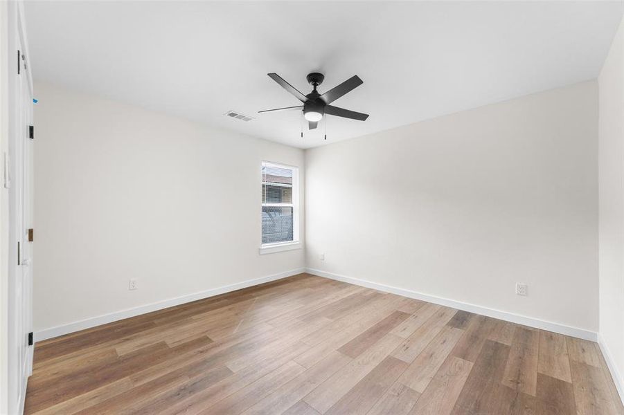 Spacious, unfurnished interior of a new home in , Dallas (Image 35).