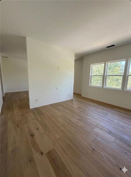 Spacious, unfurnished interior of a new home in , Buford (Image 19).