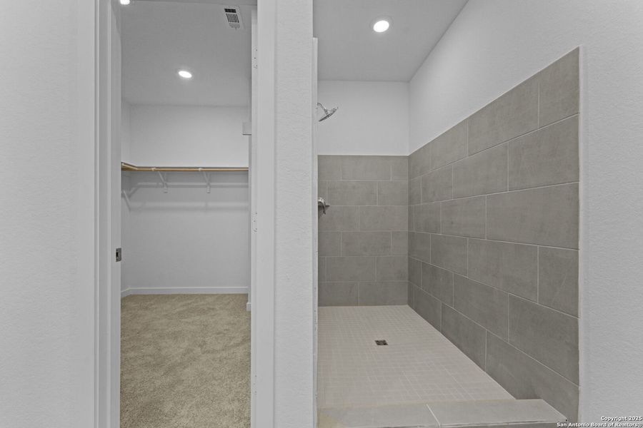 Furnished interior view inside a new home in Hidden Trails: Coastline Collection, Bulverde (Image 8). Furnished interior view inside a new home in Hidden Trails: Coastline Collection, Bulverde (Image 8).