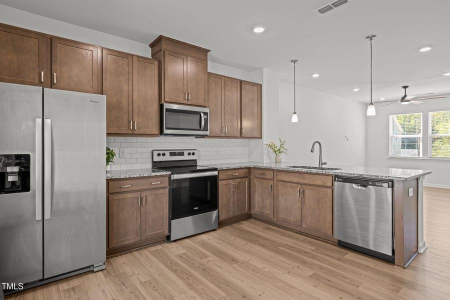 11-web-or-mls-5Z8A2308 11-web-or-mls-5Z8A2308