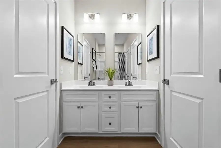Representative furnished interior of a home built from the Palladio by Ryan Homes in Carolina Crofts, Greenville (Image 30).