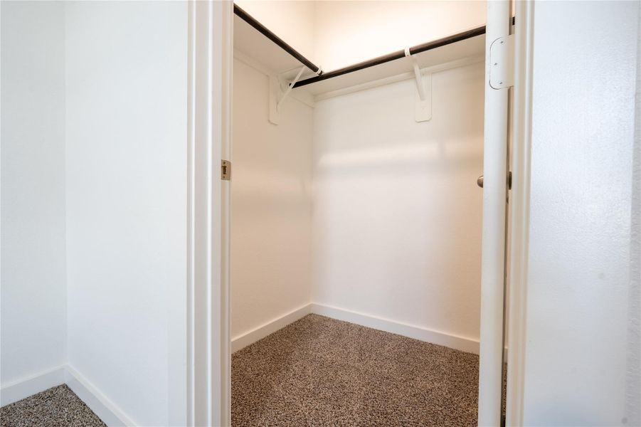 Spacious, unfurnished interior of a new home in City Gate, Houston (Image 27).