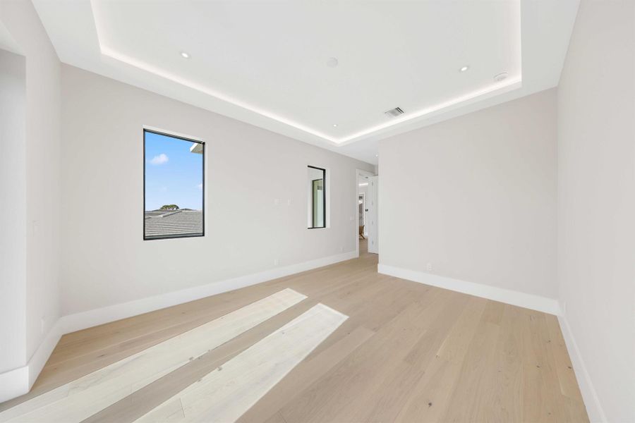 Spacious, unfurnished interior of a new home in , Boynton Beach (Image 44).