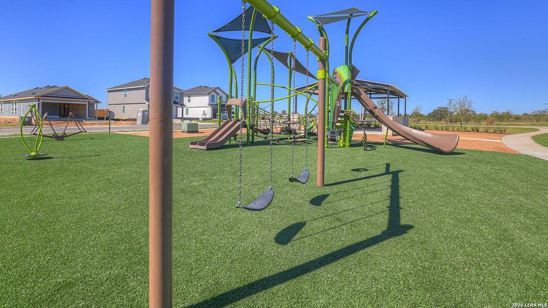 Community amenities in Ladera, Luling (Image 9).