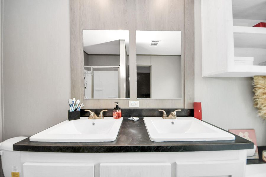 Image 48 of a home in .