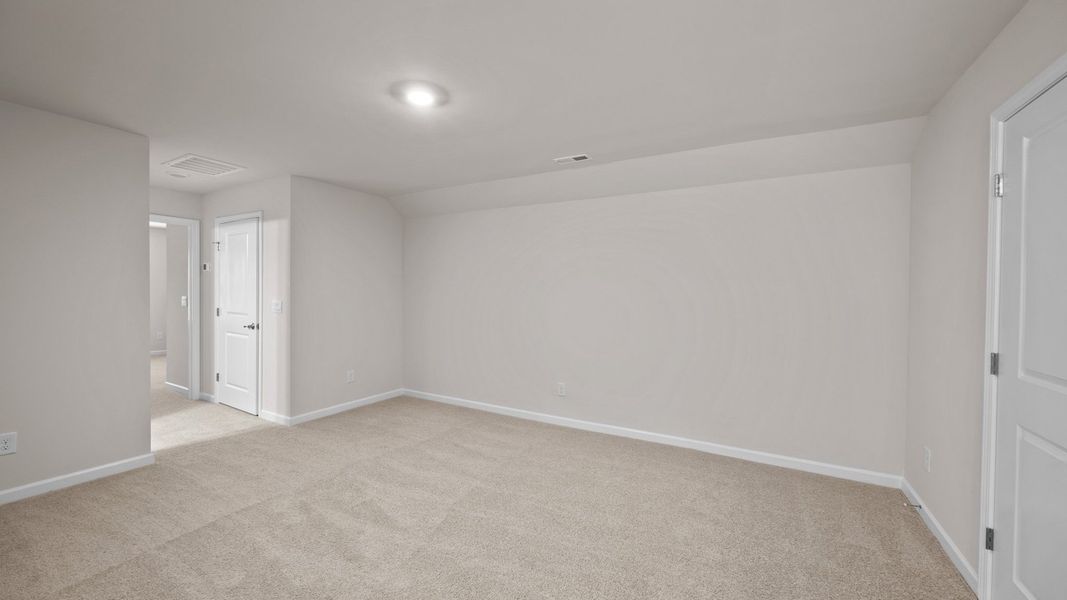 Spacious, unfurnished interior of a new home in Quarry Hills - Freedom, Graham (Image 20).