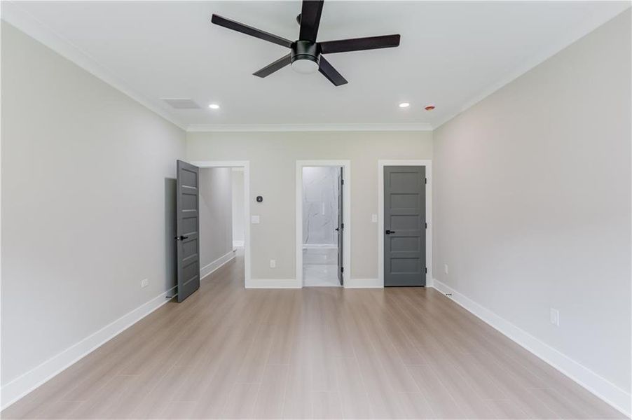 Spacious, unfurnished interior of a new home in , Auburn (Image 22).