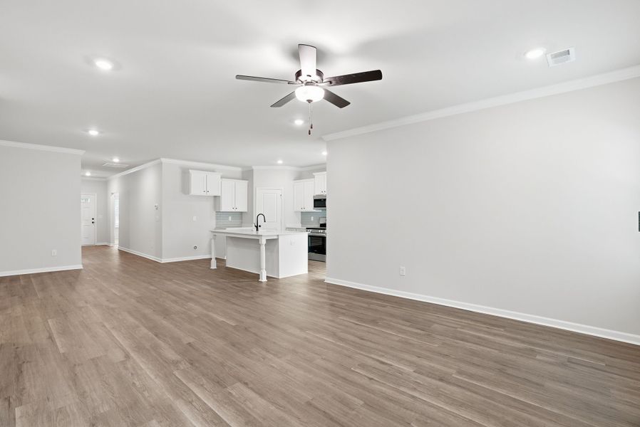 Representative unfurnished interior of a home built from the Magnolia Select M by McGuinn Homes in Broadway Lake, Anderson (Image 23).