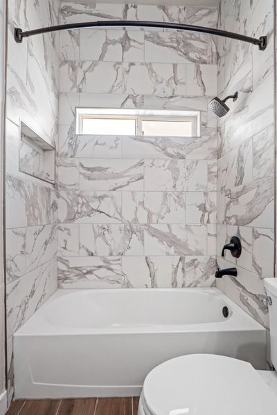 Representative furnished interior of a home built from the Torrey Pines by LEH. Homes in Garden Park Unit 4, El Paso (Image 14). Representative furnished interior of a home built from the Torrey Pines by LEH. Homes in Garden Park Unit 4, El Paso (Image 14).