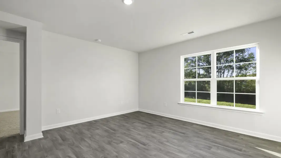 Spacious, unfurnished interior of a new home in Quail Haven, Winston-Salem (Image 16). Spacious, unfurnished interior of a new home in Quail Haven, Winston-Salem (Image 16).