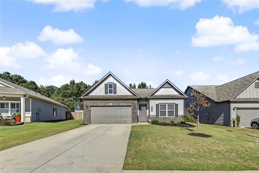 Front exterior of a new home in Laurel Park, Cartersville, GA, highlighting curb appeal (Image 21).