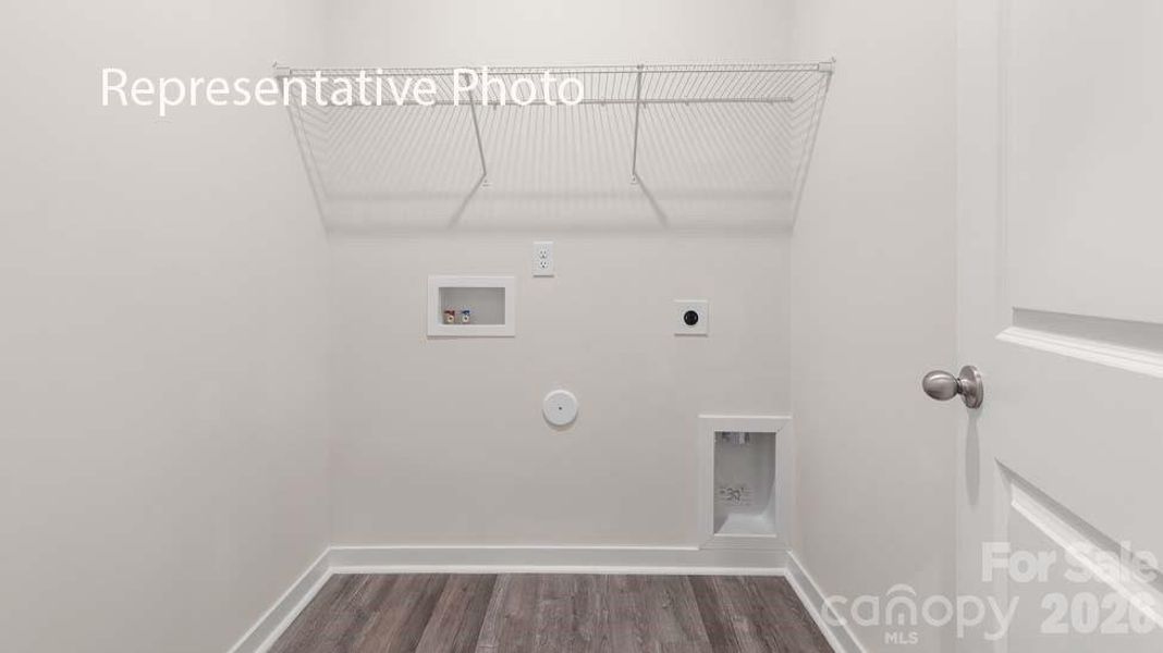 Spacious, unfurnished interior of a new home in The Hamptons at Hickory, Hickory (Image 19).