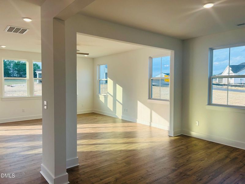 RVF 36-Open Dining-flex-sitting room