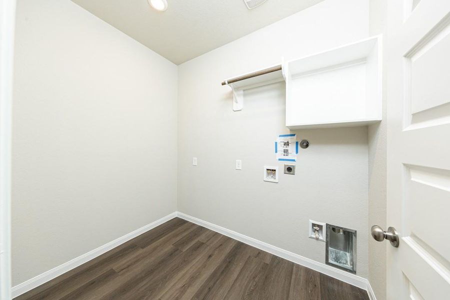 Spacious, unfurnished interior of a new home in Bluestem, Brookshire (Image 14). Spacious, unfurnished interior of a new home in Bluestem, Brookshire (Image 14).