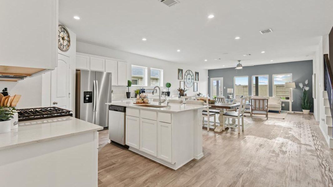 Furnished interior view inside a new home in Lake Conroe Cove, Willis (Image 5).