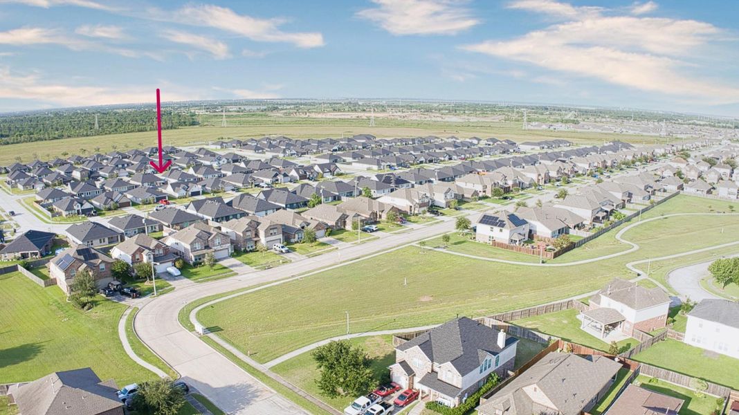 Image 23 of a home in Central Park. Image 23 of a home in Central Park.