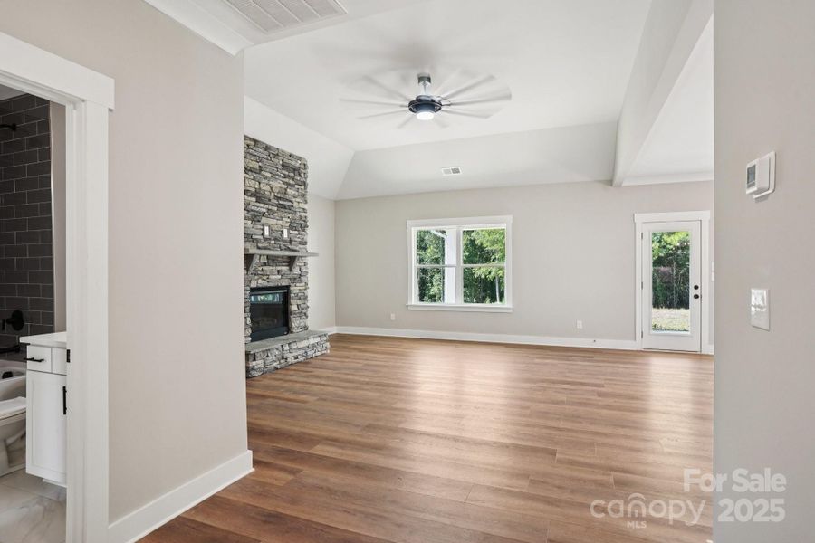 Image 45 of a home in .