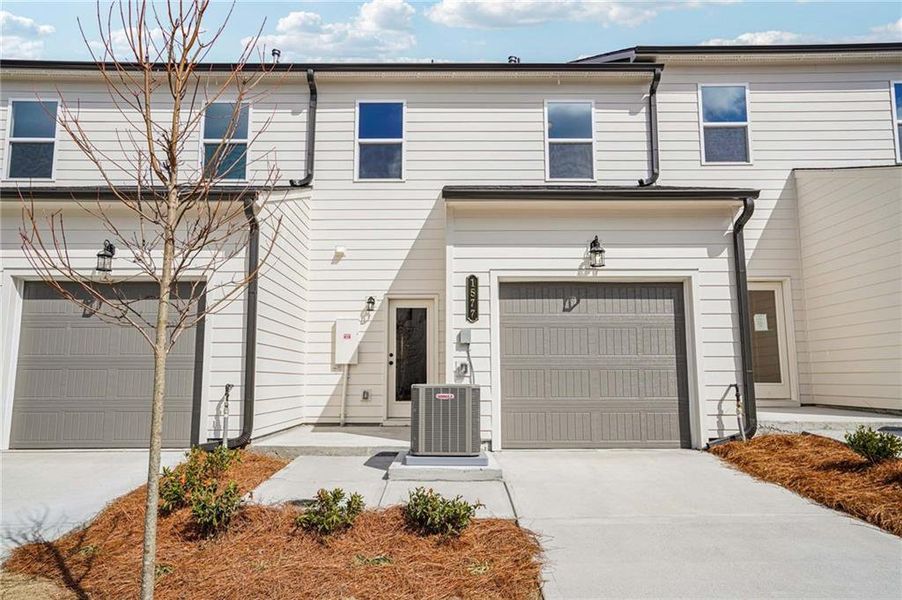 Front exterior of a new home in Park Vue, Atlanta, GA, highlighting curb appeal (Image 28).