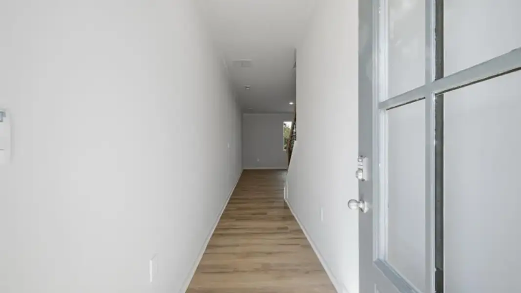 Spacious, unfurnished interior of a new home in Hughes Court, Dawsonville (Image 22).