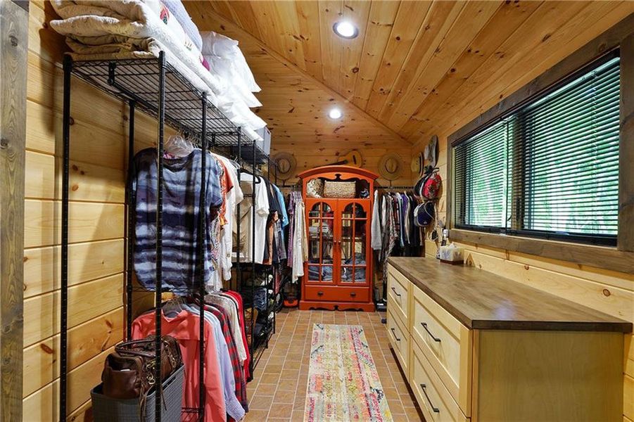 Image 24 of a home in .