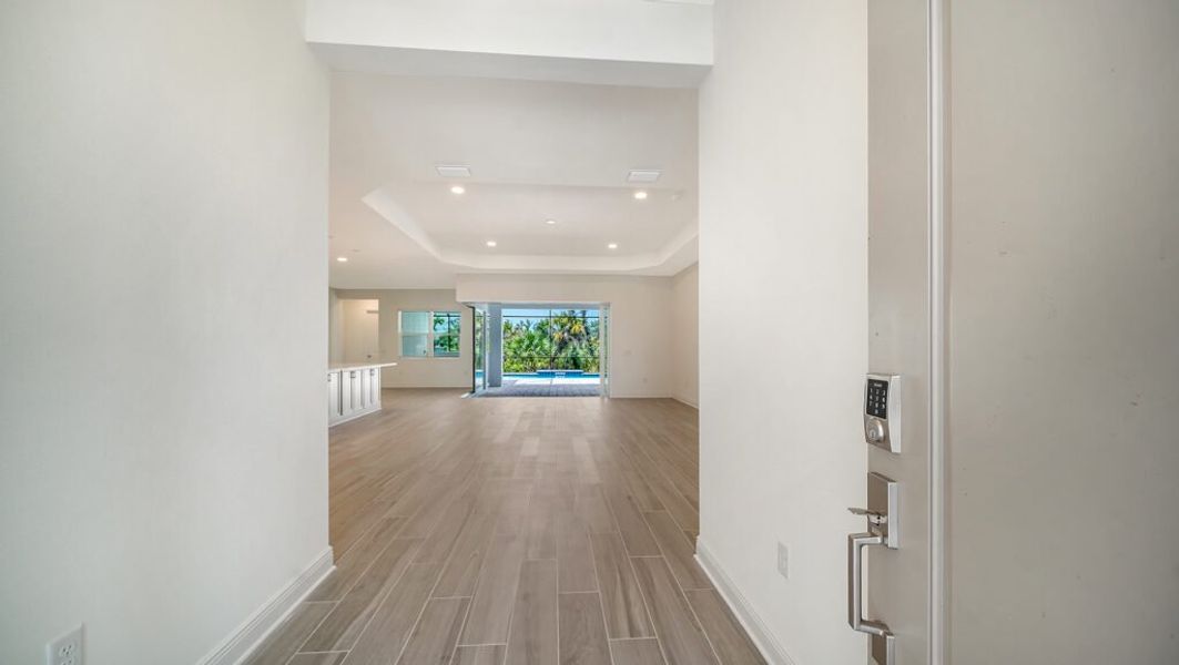Spacious, unfurnished interior of a new home in Canoe Creek, Parrish (Image 19). Spacious, unfurnished interior of a new home in Canoe Creek, Parrish (Image 19).