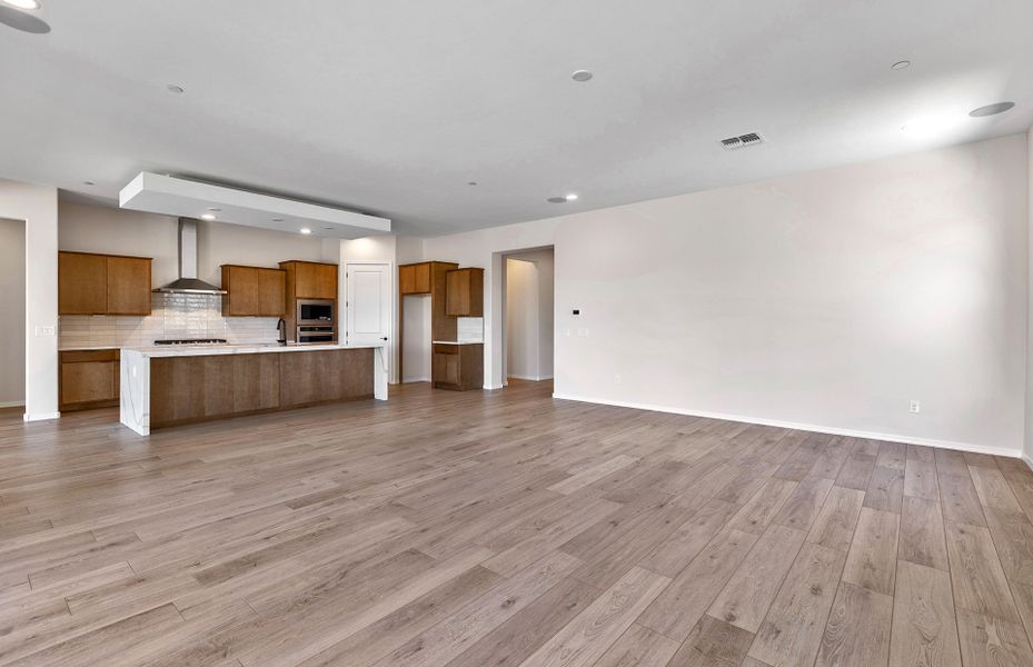 Spacious, unfurnished interior of a new home in Vistoso Canyon Estates, Oro Valley (Image 26). Spacious, unfurnished interior of a new home in Vistoso Canyon Estates, Oro Valley (Image 26).