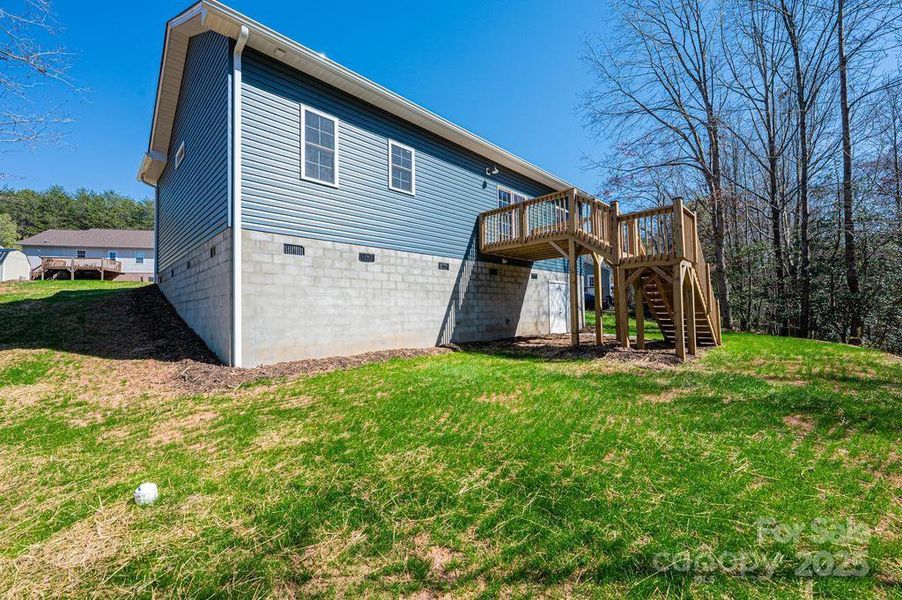 Front exterior of a new home in , Hickory, NC, highlighting curb appeal (Image 18).