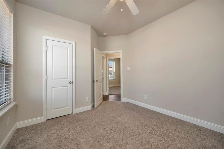 Spacious, unfurnished interior of a new home in Fair Oaks, Bridgeport (Image 31).