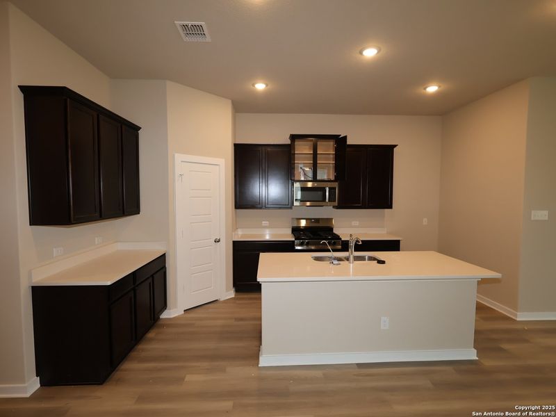 Furnished interior view inside a new home in Winding Brook, San Antonio (Image 3). Furnished interior view inside a new home in Winding Brook, San Antonio (Image 3).