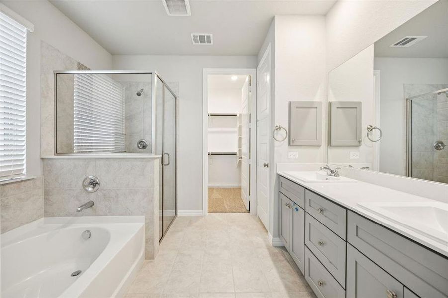 Furnished interior view inside a new home in Solterra Texas, Mesquite (Image 4).