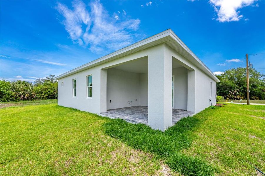 Exterior details and patio area of a home in , Rotonda West (Image 4).