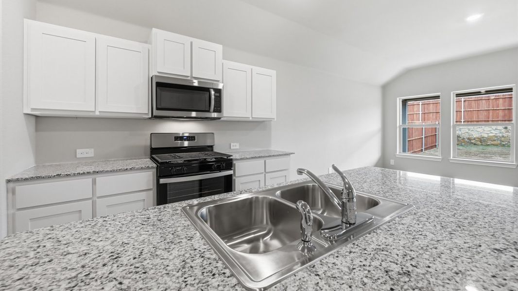 Representative furnished interior of a home built from the Easton by D.R. Horton in Rock Creek West, Fort Worth (Image 6).