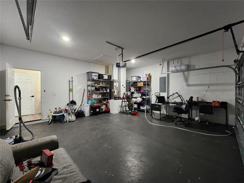 Image 83 of a home in .