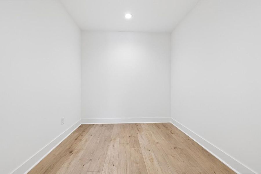 Spacious, unfurnished interior of a new home in Skyview On Broad, Sugar Hill (Image 21). Spacious, unfurnished interior of a new home in Skyview On Broad, Sugar Hill (Image 21).