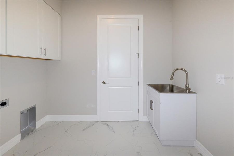 Spacious, unfurnished interior of a new home in , Punta Gorda (Image 15). Spacious, unfurnished interior of a new home in , Punta Gorda (Image 15).