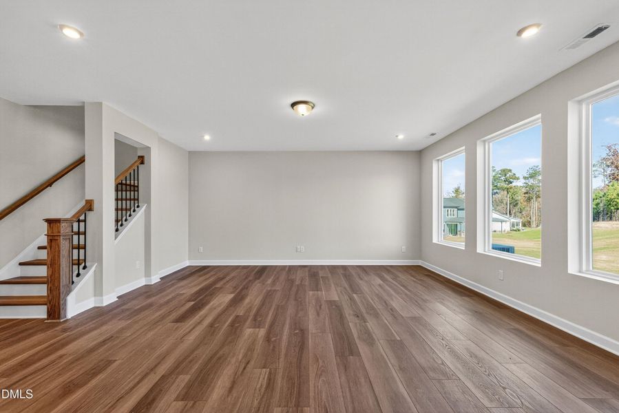 virtual-tour-153567-photo-17628923343496