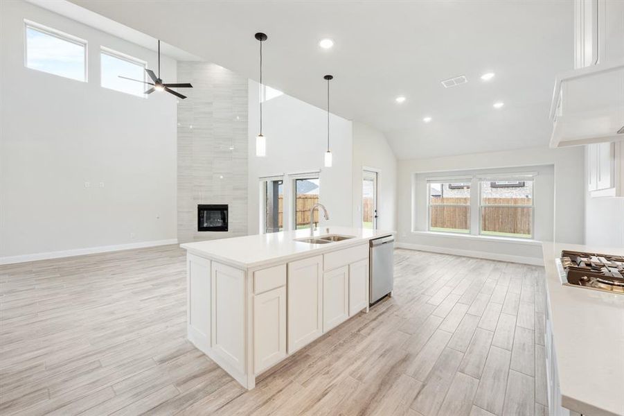 Furnished interior view inside a new home in Sonoma Verde, Rockwall (Image 15).