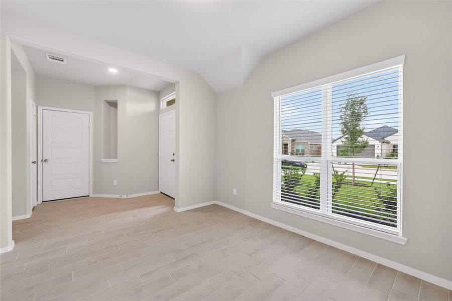 Spacious, unfurnished interior of a new home in Grand Magnolia, Magnolia (Image 19).