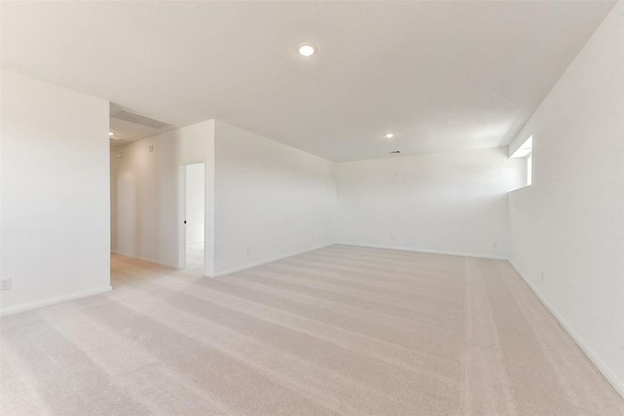Spacious, unfurnished interior of a new home in Colony at Pinehurst, Pinehurst (Image 39). Spacious, unfurnished interior of a new home in Colony at Pinehurst, Pinehurst (Image 39).