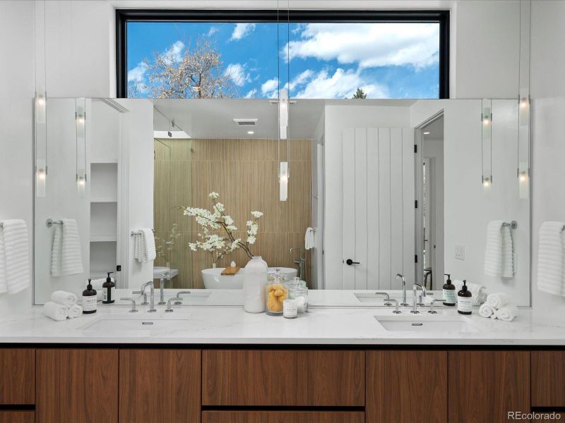 Image 40 of a home in .