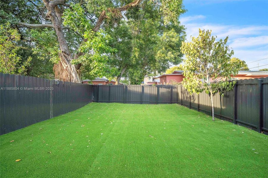Exterior details and patio area of a home in , Miami (Image 3).