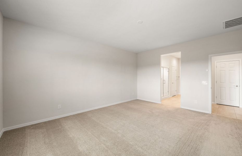 Spacious, unfurnished interior of a new home in El Cidro, Goodyear (Image 21).