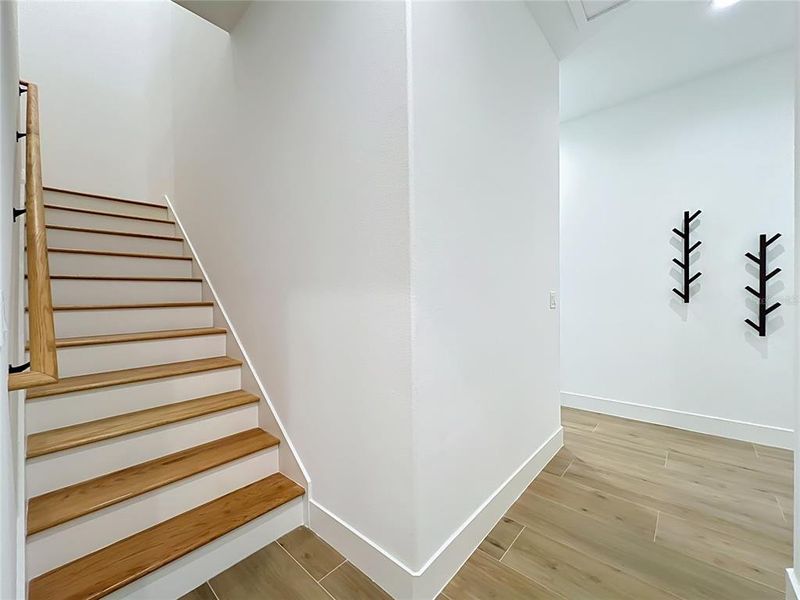 Spacious, unfurnished interior of a new home in , Orlando (Image 22).